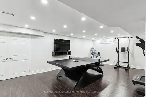 23 Steepleview Court Oshawa ON L1H 0S6