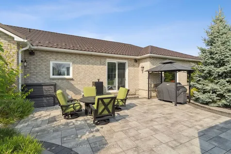 23 Steepleview Court Oshawa ON L1H 0S6