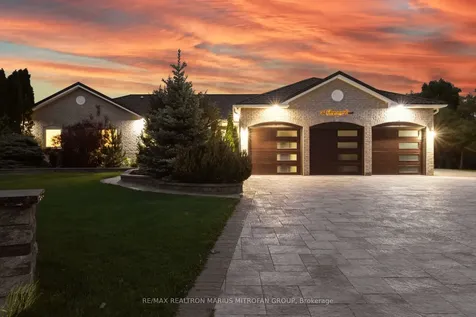 23 Steepleview Court Oshawa ON L1H 0S6