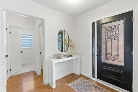 82 Ravenscroft Road Ajax ON L1T 1W5