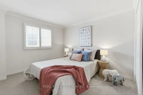 82 Ravenscroft Road Ajax ON L1T 1W5