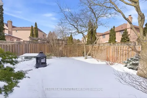 82 Ravenscroft Road Ajax ON L1T 1W5