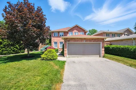 82 Ravenscroft Road Ajax ON L1T 1W5