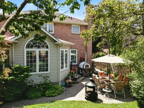 82 Ravenscroft Road Ajax ON L1T 1W5