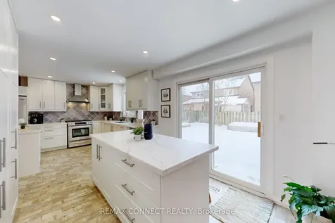 20 Beaumont Drive Ajax ON L1T 1R8