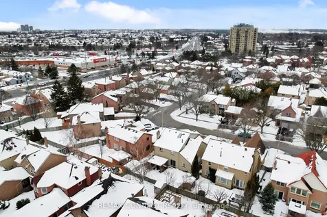 20 Beaumont Drive Ajax ON L1T 1R8