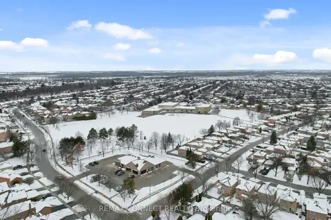 20 Beaumont Drive Ajax ON L1T 1R8