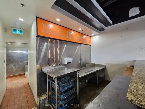 8 Glen Watford Drive Toronto ON M1S 2C1