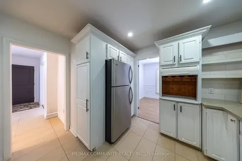 180 Severn Street Oshawa ON L1J 6R7