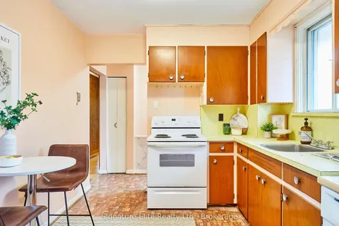 49 Savarin Street Toronto ON M1J 1Z9