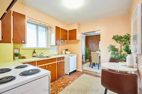 49 Savarin Street Toronto ON M1J 1Z9
