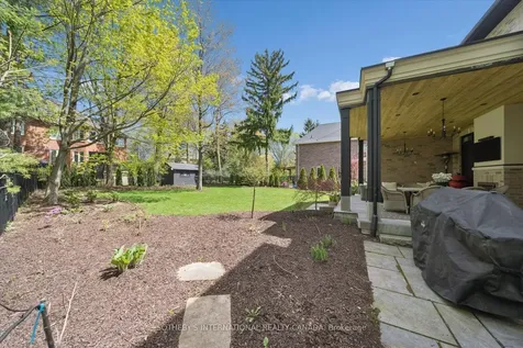 112 Woodview Drive Pickering ON L1V 1L2