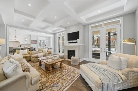 112 Woodview Drive Pickering ON L1V 1L2