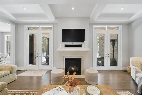 112 Woodview Drive Pickering ON L1V 1L2