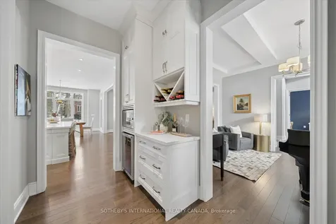 112 Woodview Drive Pickering ON L1V 1L2