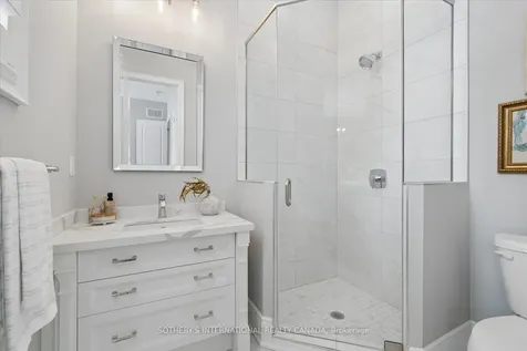 112 Woodview Drive Pickering ON L1V 1L2