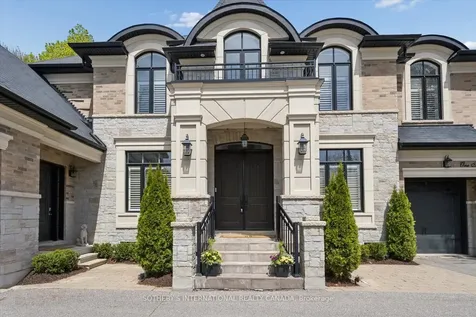 112 Woodview Drive Pickering ON L1V 1L2