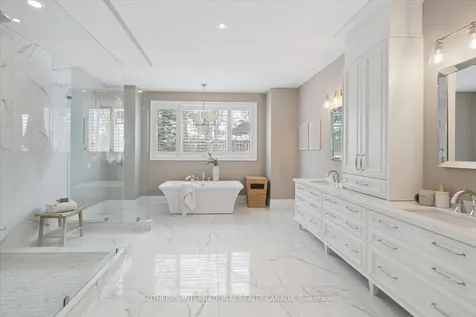 112 Woodview Drive Pickering ON L1V 1L2