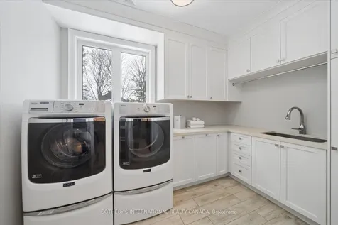 112 Woodview Drive Pickering ON L1V 1L2