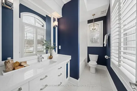 112 Woodview Drive Pickering ON L1V 1L2