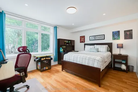 18 Bastedo Avenue Toronto ON M4C 3M7