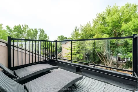 18 Bastedo Avenue Toronto ON M4C 3M7