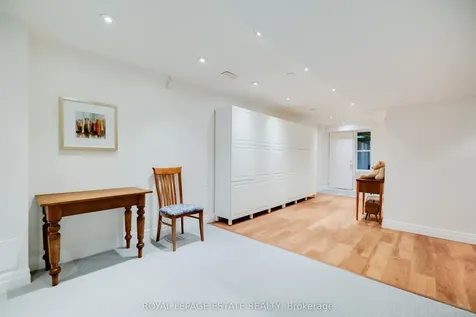 18 Bastedo Avenue Toronto ON M4C 3M7
