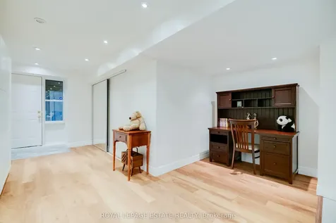18 Bastedo Avenue Toronto ON M4C 3M7