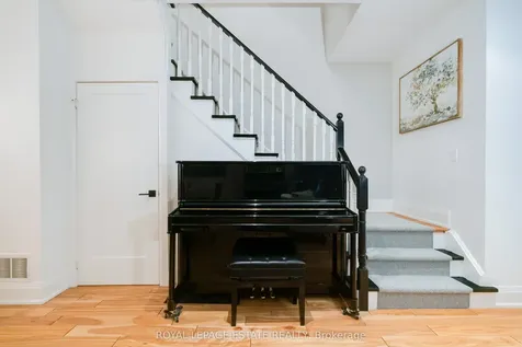 18 Bastedo Avenue Toronto ON M4C 3M7