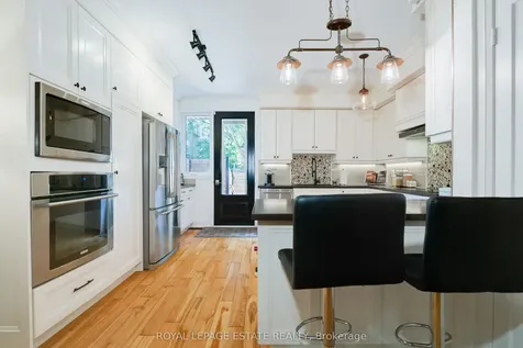 18 Bastedo Avenue Toronto ON M4C 3M7