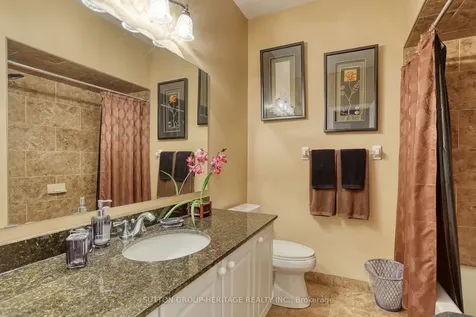 57 Kimberly Drive Whitby ON L1M 1K5