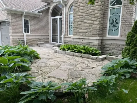 57 Kimberly Drive Whitby ON L1M 1K5