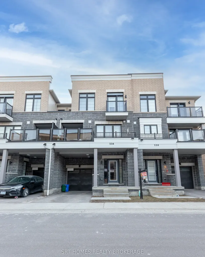 224 Lord Elgin Lane Clarington ON L1C 7E8