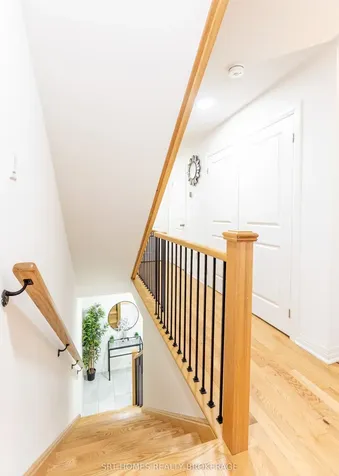 224 Lord Elgin Lane Clarington ON L1C 7E8