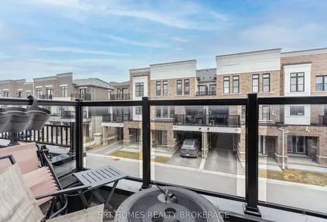 224 Lord Elgin Lane Clarington ON L1C 7E8