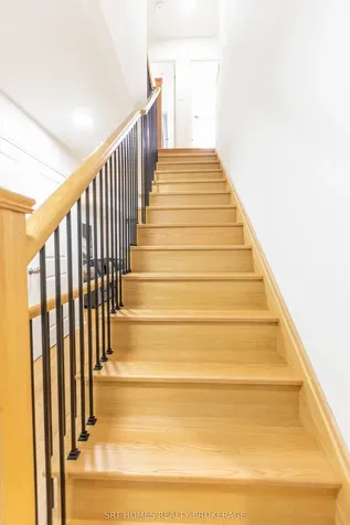 224 Lord Elgin Lane Clarington ON L1C 7E8
