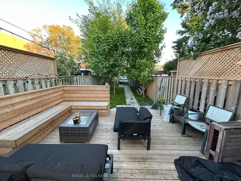 179 Coleman Avenue Toronto ON M4C 1P9