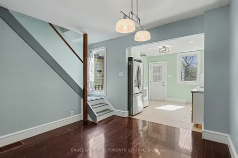 179 Coleman Avenue Toronto ON M4C 1P9