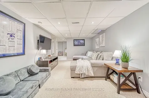 181 Wilkins Crescent Clarington ON L1E 3B7