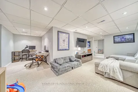 181 Wilkins Crescent Clarington ON L1E 3B7