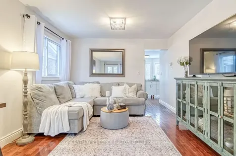 181 Wilkins Crescent Clarington ON L1E 3B7