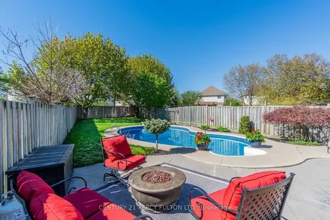 181 Wilkins Crescent Clarington ON L1E 3B7