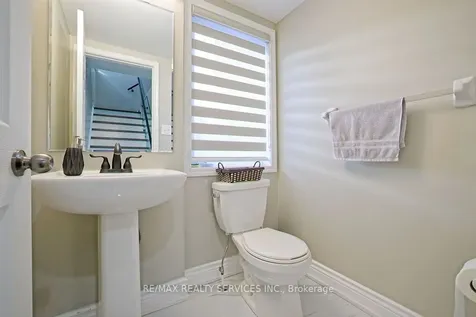 808 Audley Road N Ajax ON L1Z 1W2