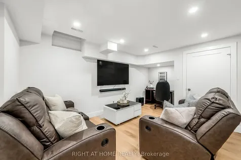 43 Caspian Square Clarington ON L1C 7G3