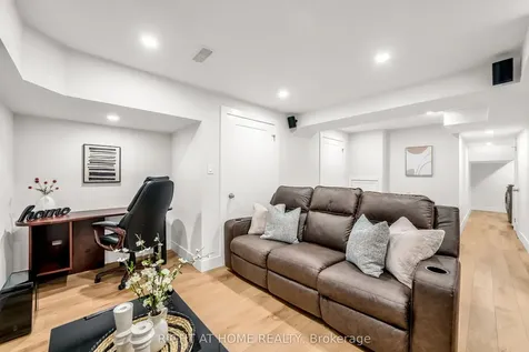 43 Caspian Square Clarington ON L1C 7G3