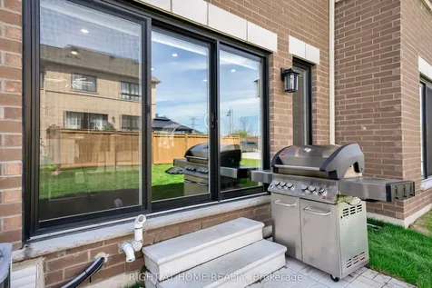 43 Caspian Square Clarington ON L1C 7G3