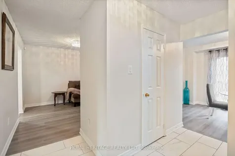 140 Wright Crescent Ajax ON L1S 6X6