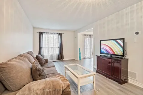 140 Wright Crescent Ajax ON L1S 6X6