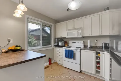 33 Beatty Road Ajax ON L1S 1Z1