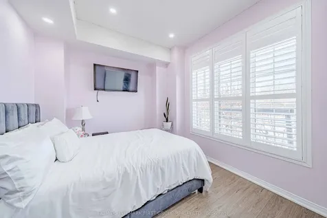 28 Quarrie Lane Ajax ON L1T 0N1